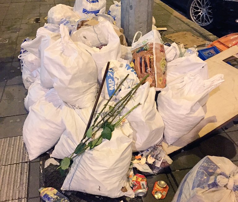 Garbage Brussels (c) Kwinten Lambrecht
