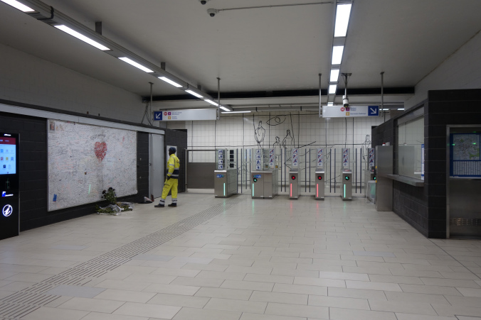 Maalbeek (c) De rode valies